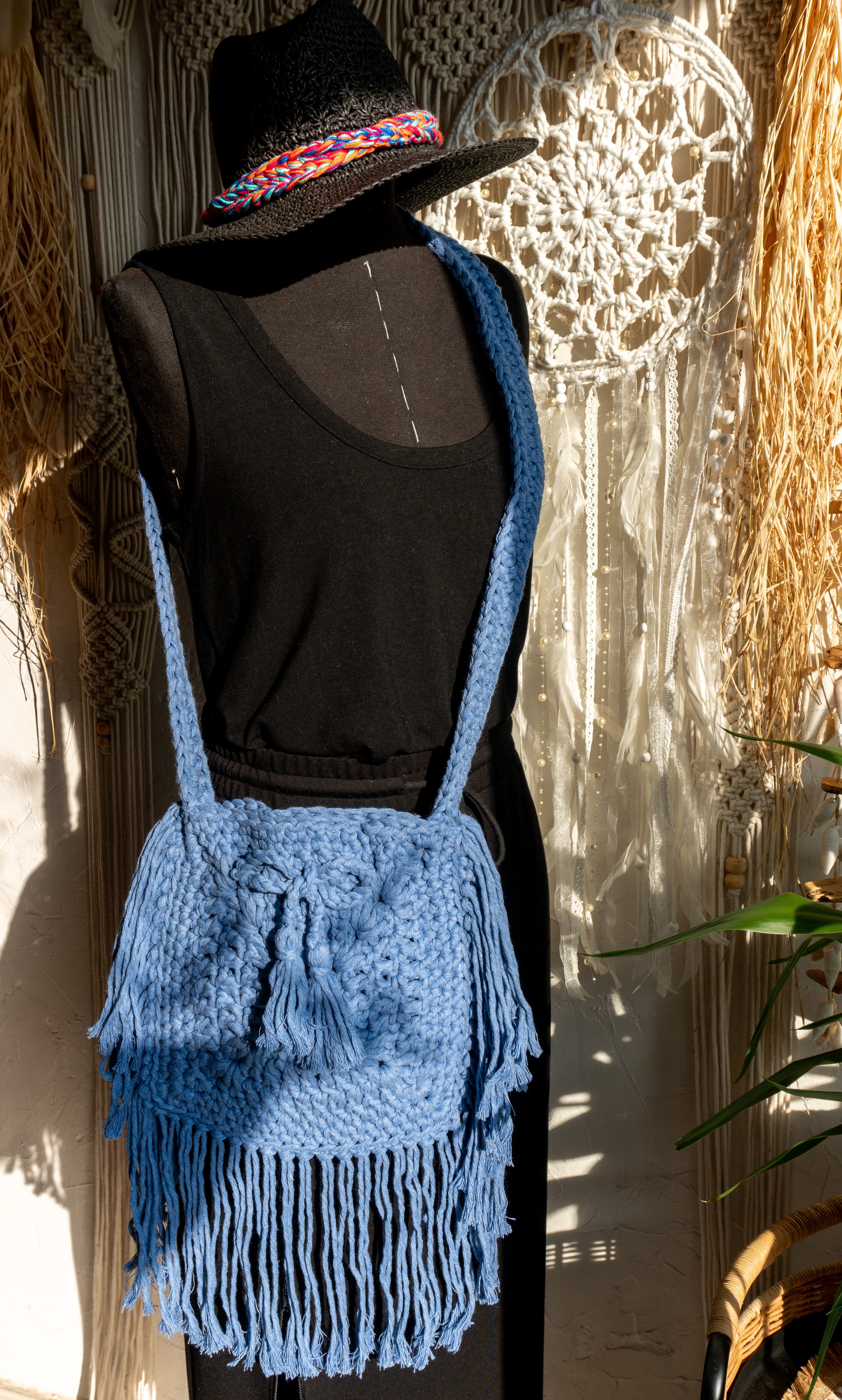 HÄKELTASCHE JEANS BLAU