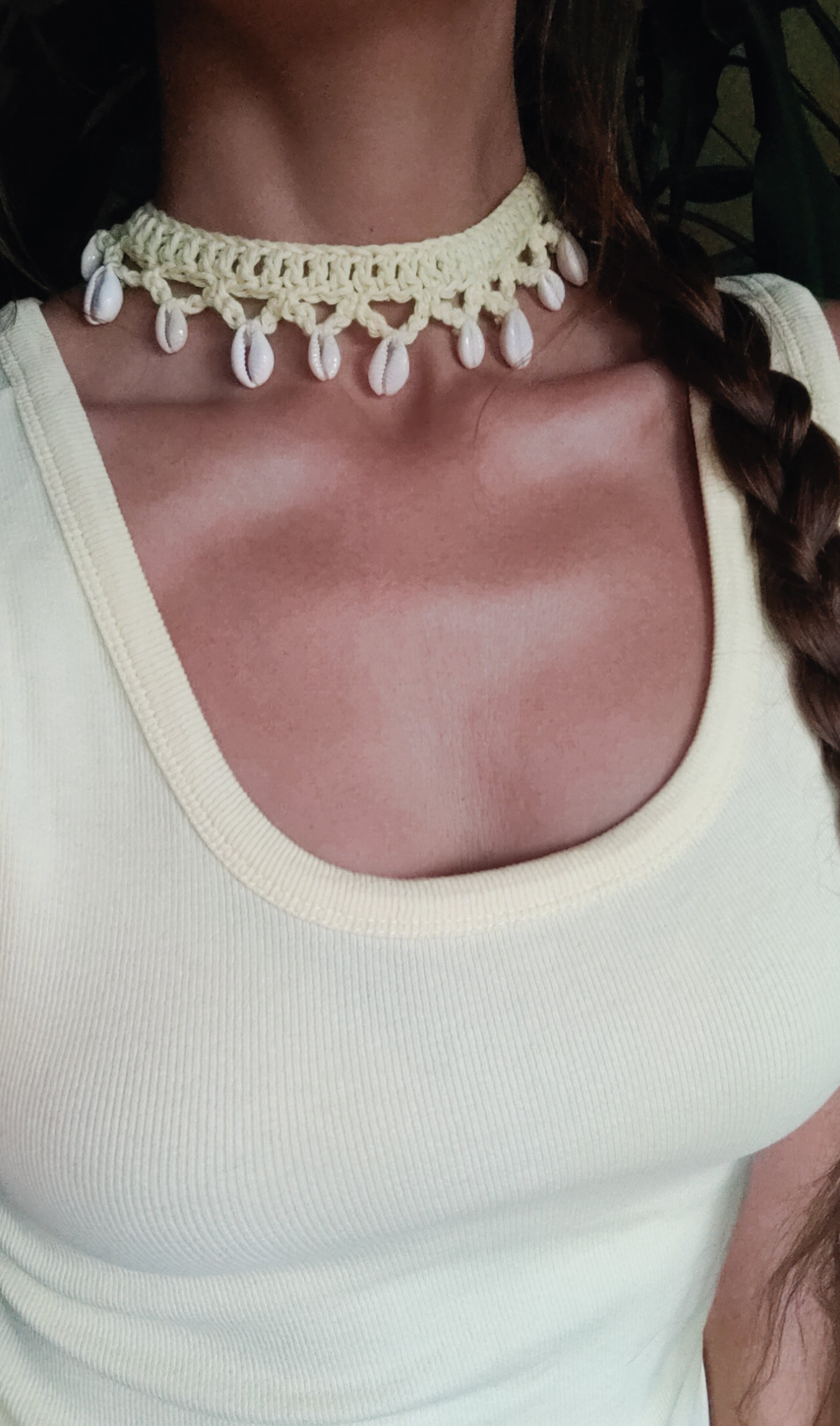 Handmade Boho Muschel-Häkelkette in Hellgelb "Sol y Conchas"